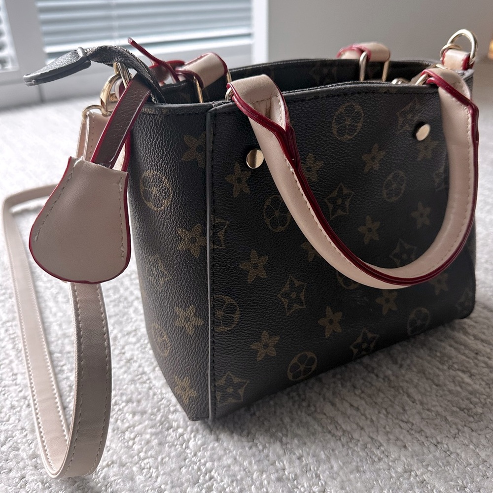 Small crossbody purse